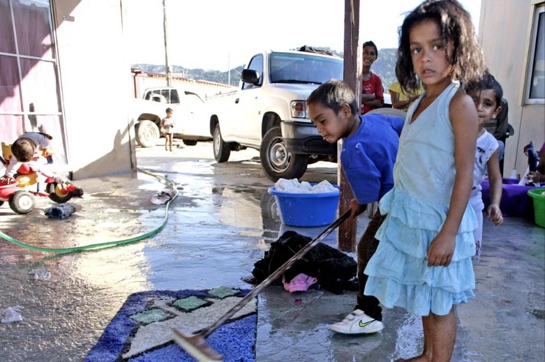 Police target Kalamata Roma camps for “crime suppression”